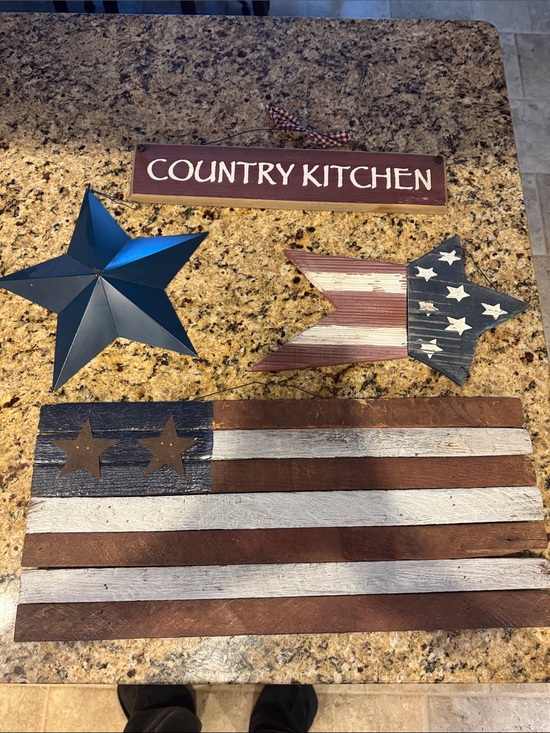 Other - Country Kitchen Wall Sign and Rustic Stars - Red, White, Blue (4 pieces)